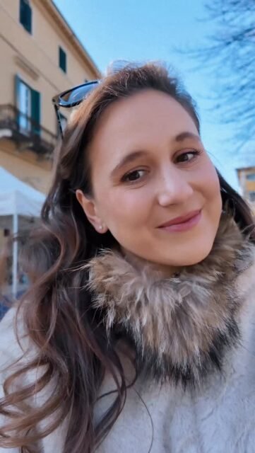 In Forte dei Marmi, luxury isn’t only about owning the right property — it’s about knowing the right people.The same way my clients trust me to find their perfect home here, I trust only a handful of true professionals for the lifestyle that comes with it.When it comes to my hair, there is only one place I go: Barbara Hair Stylist — decades of experience, discretion, and that rare ability to deliver effortless elegance every single time.Because investing in Forte dei Marmi means investing in a way of living where details matter — from your villa to the people you rely on behind the scenes.For my private clients who value excellence without noise… this is one of my best-kept local recommendations.My clients don’t just buy homes here. They step into a lifestyle. If you’re ready to do the same, you know where to find me.#ForteDeiMarmi#ForteDeiMarmiLifestyle#ForteDeiMarmiLuxury#Versilia#VersiliaLifestyle